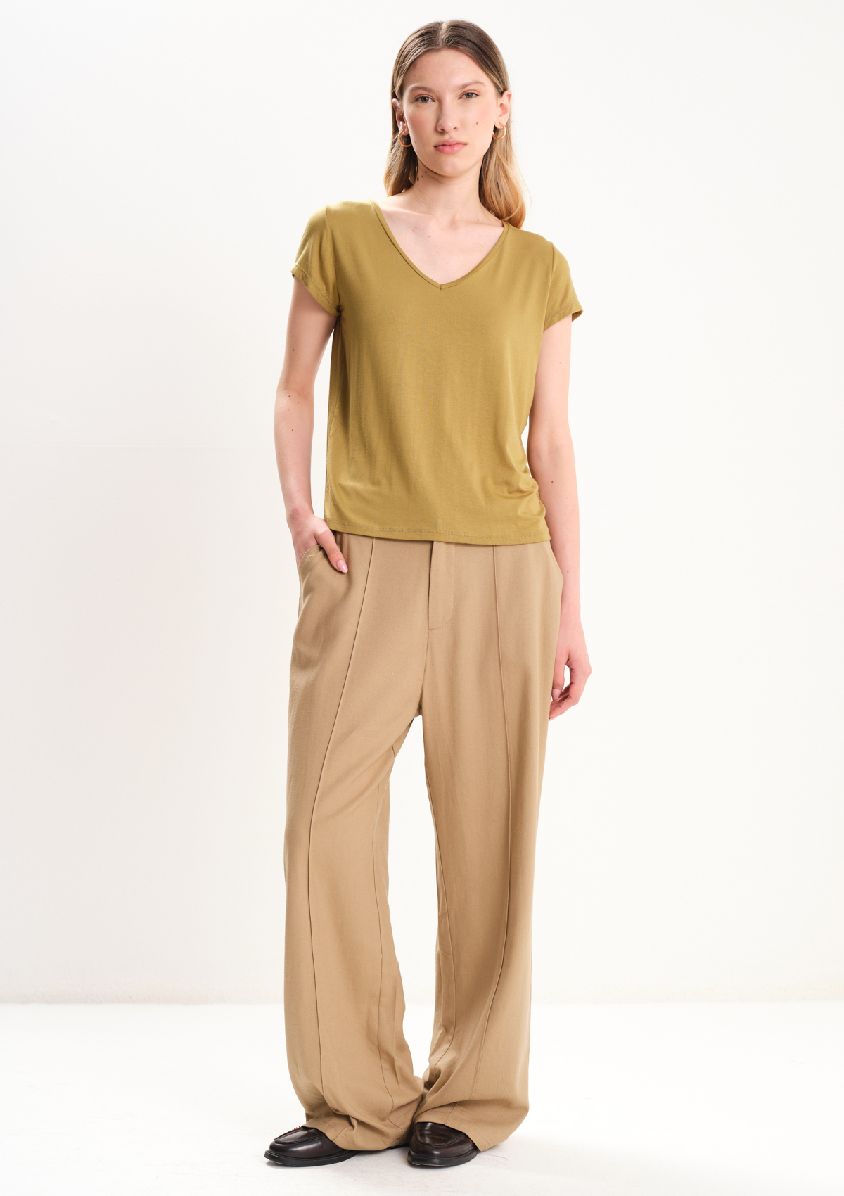 112493581-94999 - REMERA ESCOTE V